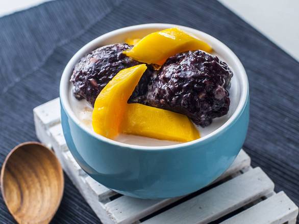 Black Glutinous Rice & Mango in Vanilla Ice 芒果白雪黑糯米
